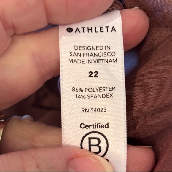 NWT Athleta Venture Pants in Hero(Mauve), size 22, Athleisure Activewear Comfy - Picture 9 of 14